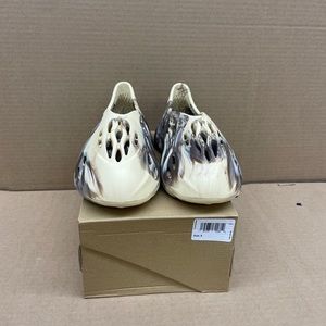 Mx cream clay foam runner